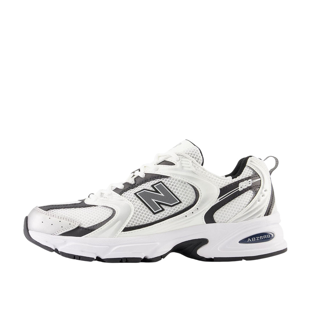 New Balance – 530 – Sneaker in Weiß und Grau